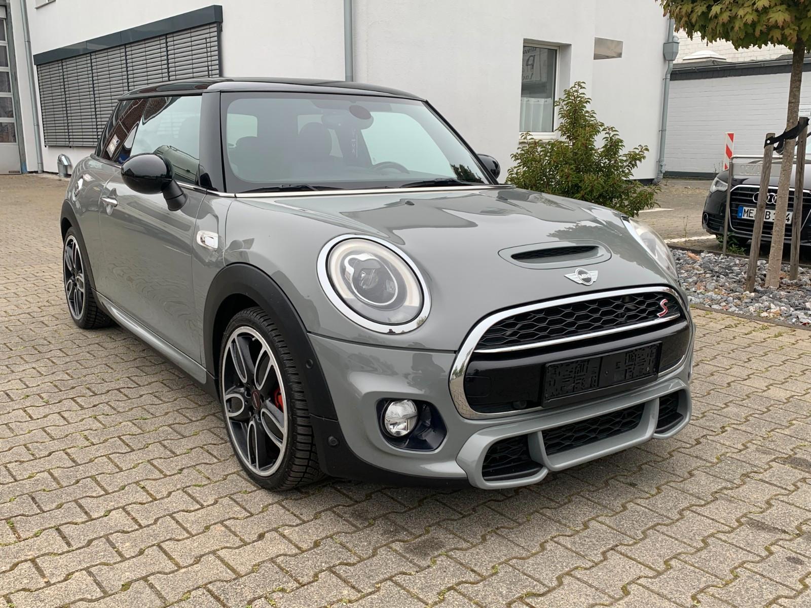 MINI Cooper S John Cooper Works