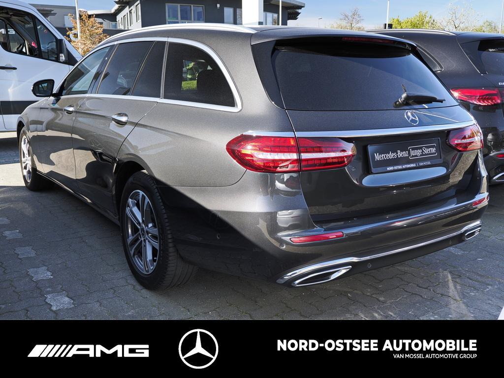 Mercedes-Benz E 220 T d 4M AVANTGARDE DISTRO 360 AHK LED SHD