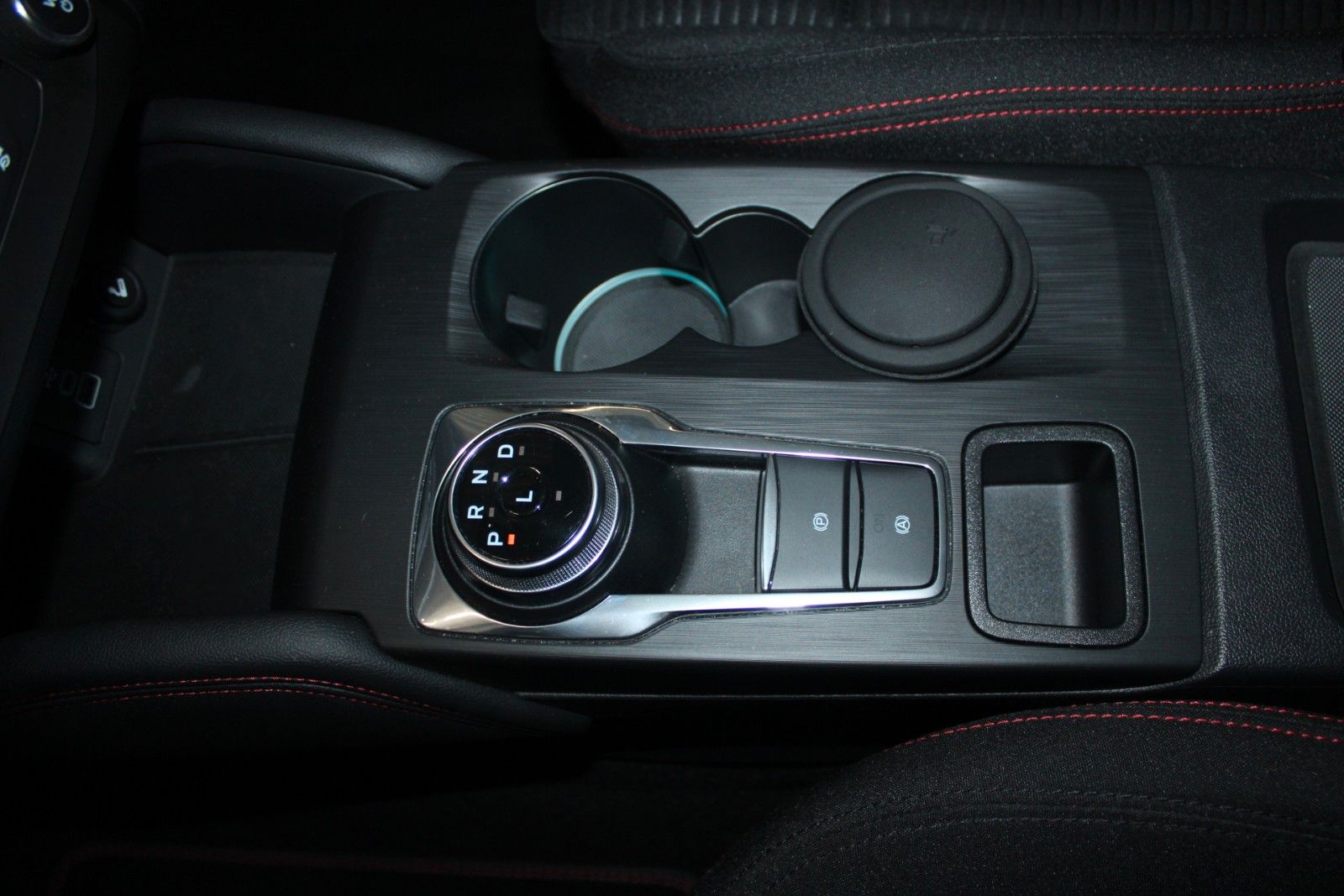 Fahrzeugabbildung Ford Focus ST-Line X Aut. LED ACC HUD WinterP el.Heck