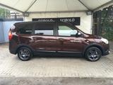 Dacia Lodgy 1.2 TCE Stepway Celeb/7-Sitz/AHK/Navi/PDC - gebrauchte Dacia Lodgy aus dem Jahr 2017
