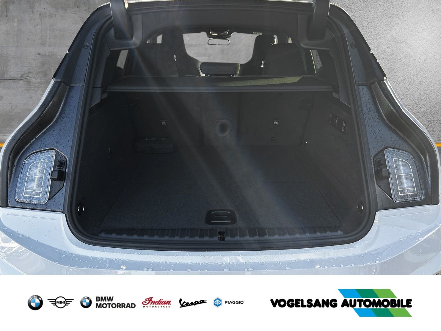 Fahrzeugabbildung BMW iX xDrive45 M Sportpaket 21'' 0,25%-Versteuerung