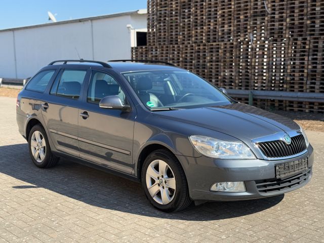 Skoda Octavia 2.0 Combi Elegance AUTOMATIK /SHZ/ KLIMA