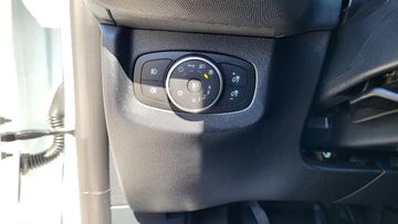 Fahrzeugabbildung Ford Transit Courier Trend