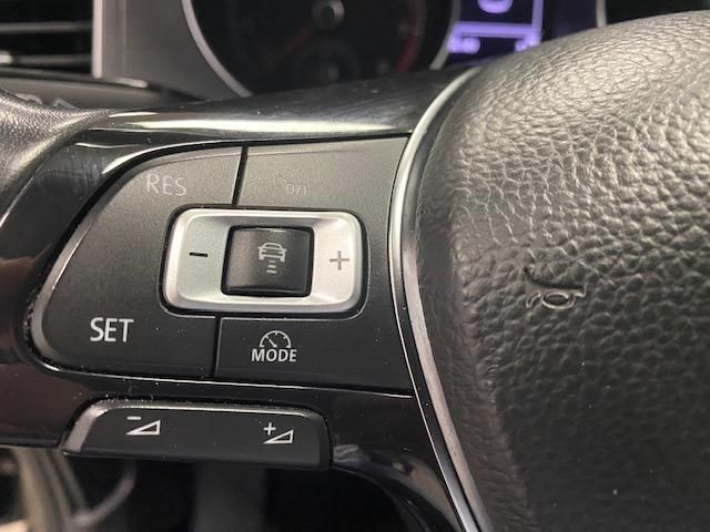 Fahrzeugabbildung Volkswagen Golf Sportsvan 1.5 TSI Comfortline+APP+ACC+KAMER