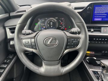 Lexus UX - 10