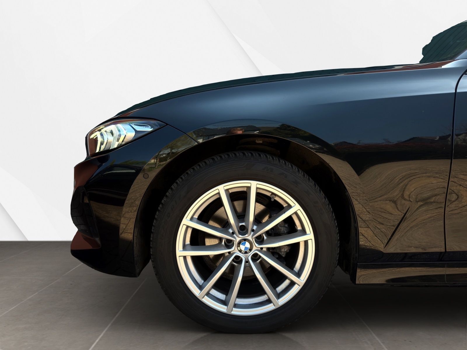 BMW 318 i Touring *Kamera *LEDER *Sport *DriveAssist foto 15