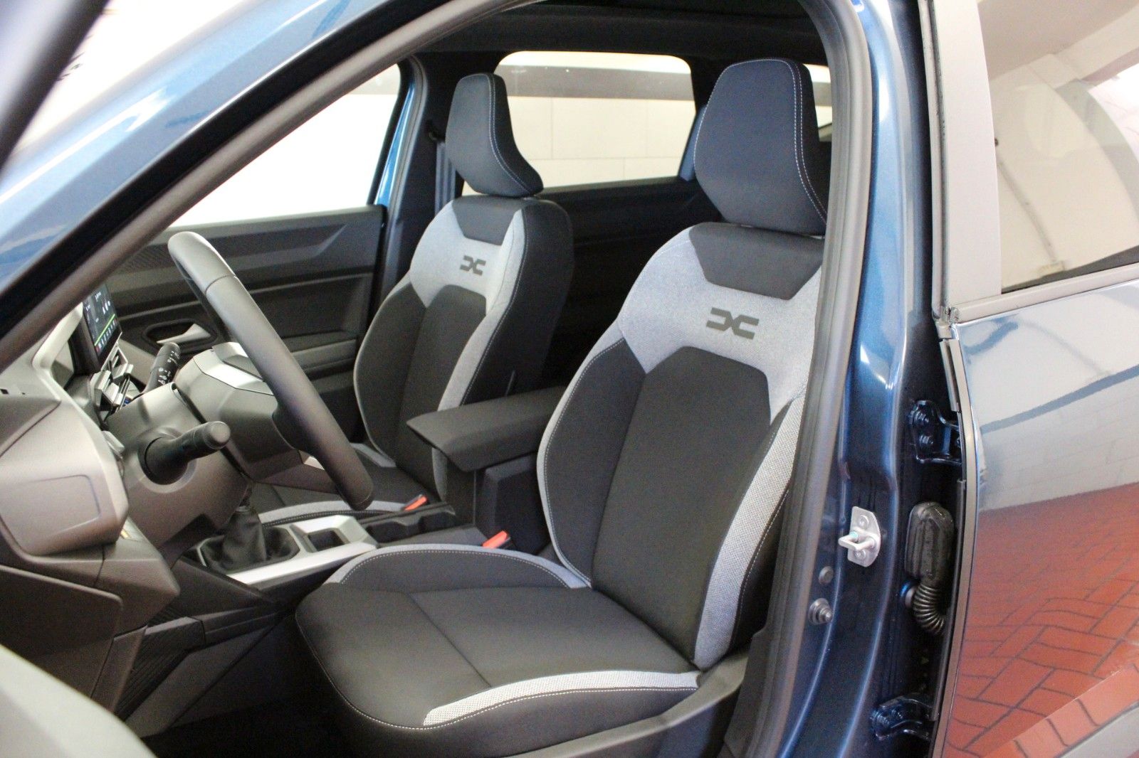 Fahrzeugabbildung Dacia Bigster TCe 140 Journey *Winter-Plus-Paket*