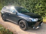 Mitsubishi Outlander Diesel SUV Allrad Gel... - Mitsubishi Outlander in Lübeck