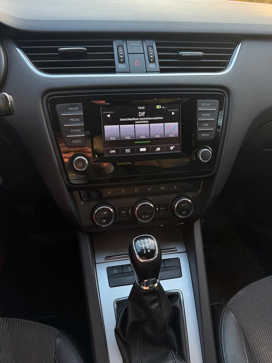 Skoda Octavia 2014 — фото 13