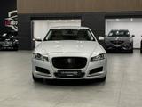 Jaguar XF Prestige Bi-Xenon Navi Meridian Kamera - silberne Jaguar XF