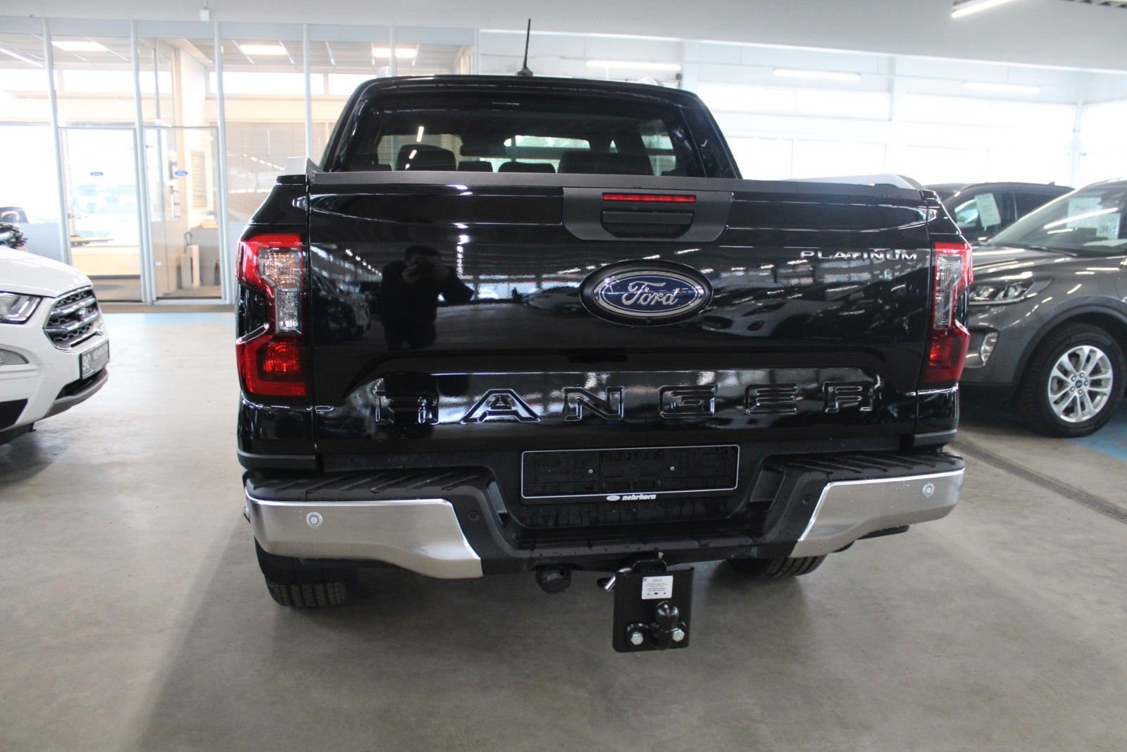 Fahrzeugabbildung Ford Ranger Platinum Automatik LEDER AHK ROLLO STDH