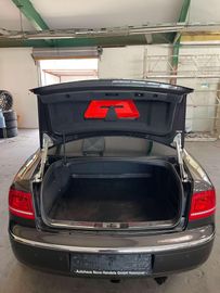 Volkswagen Phaeton - 7