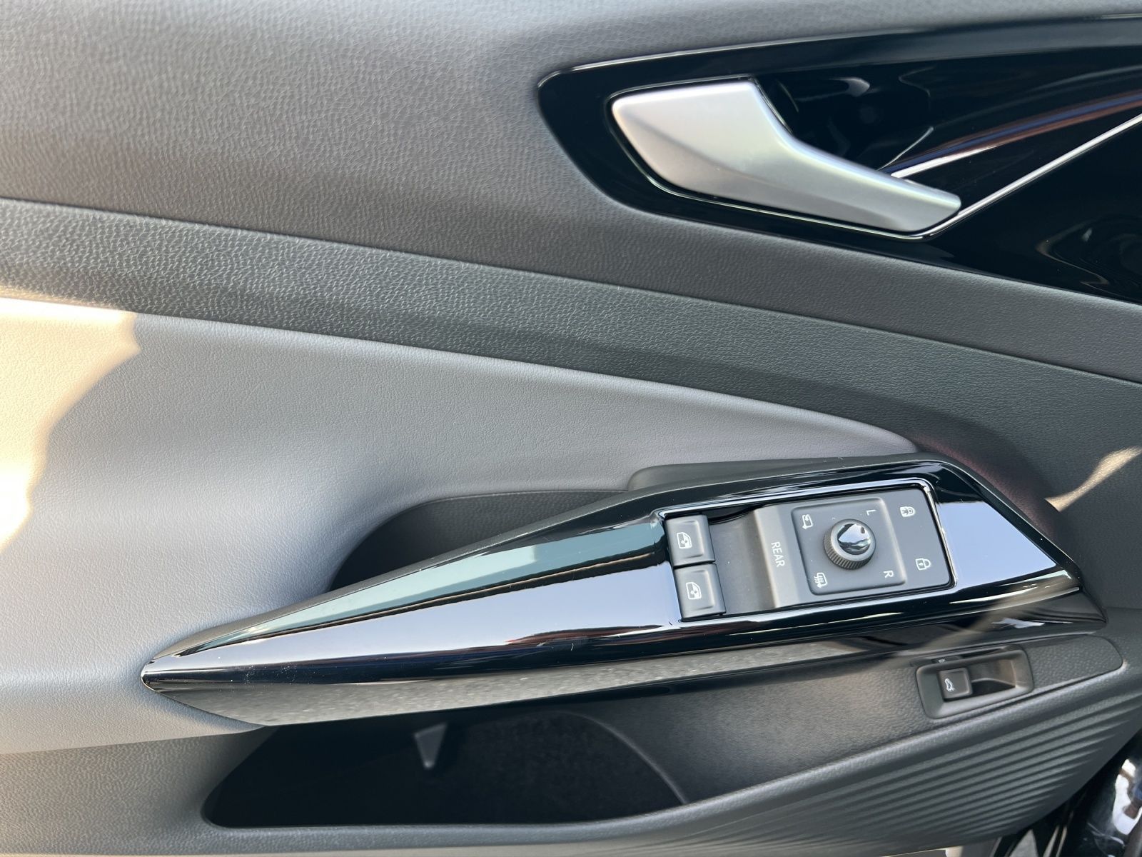 ID.4 Pure Performance*IQ.Light*ACC*RearView*Navi