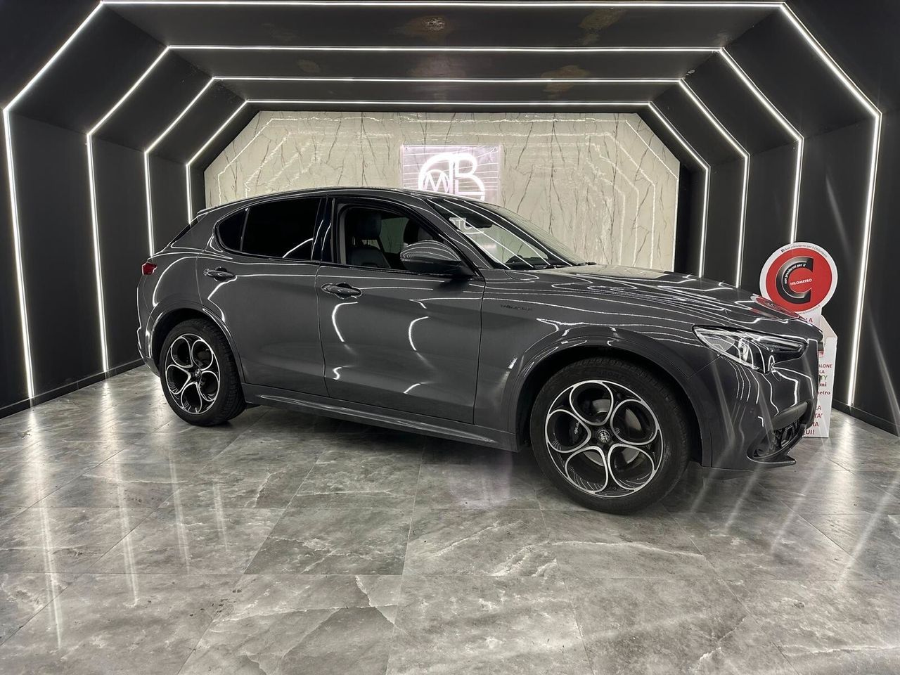 Alfa Romeo Stelvio 2.2 Turbodiesel 210 CV AT8 Q4 imagem 3