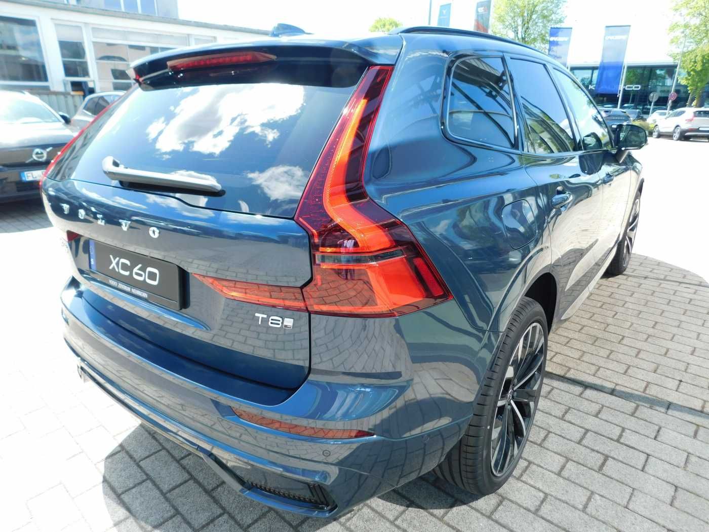 Fahrzeugabbildung Volvo XC60 Plug-In-Hybrid T8 AWD Plug-in Hybrid Ultra