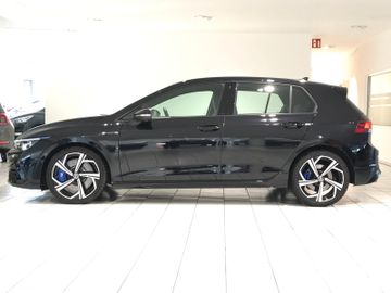 Volkswagen Golf VIII R Lim. 4M 2.0 TSI DSG ACC LED 1.HAND