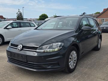 Volkswagen Golf - 2