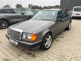 Mercedes-Benz 300 D W124 2.Hand,TÜV01.26,Alu,vieles Neu - gebrauchte Mercedes-Benz 300 aus dem Jahr 1988