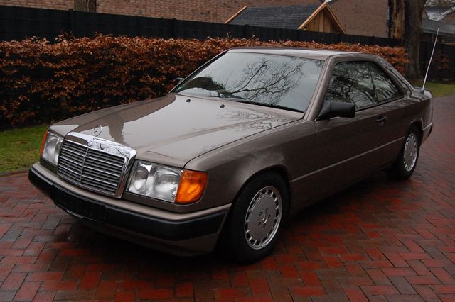 Mercedes-Benz 230 CE 124er Coupe H-Kennzeichen