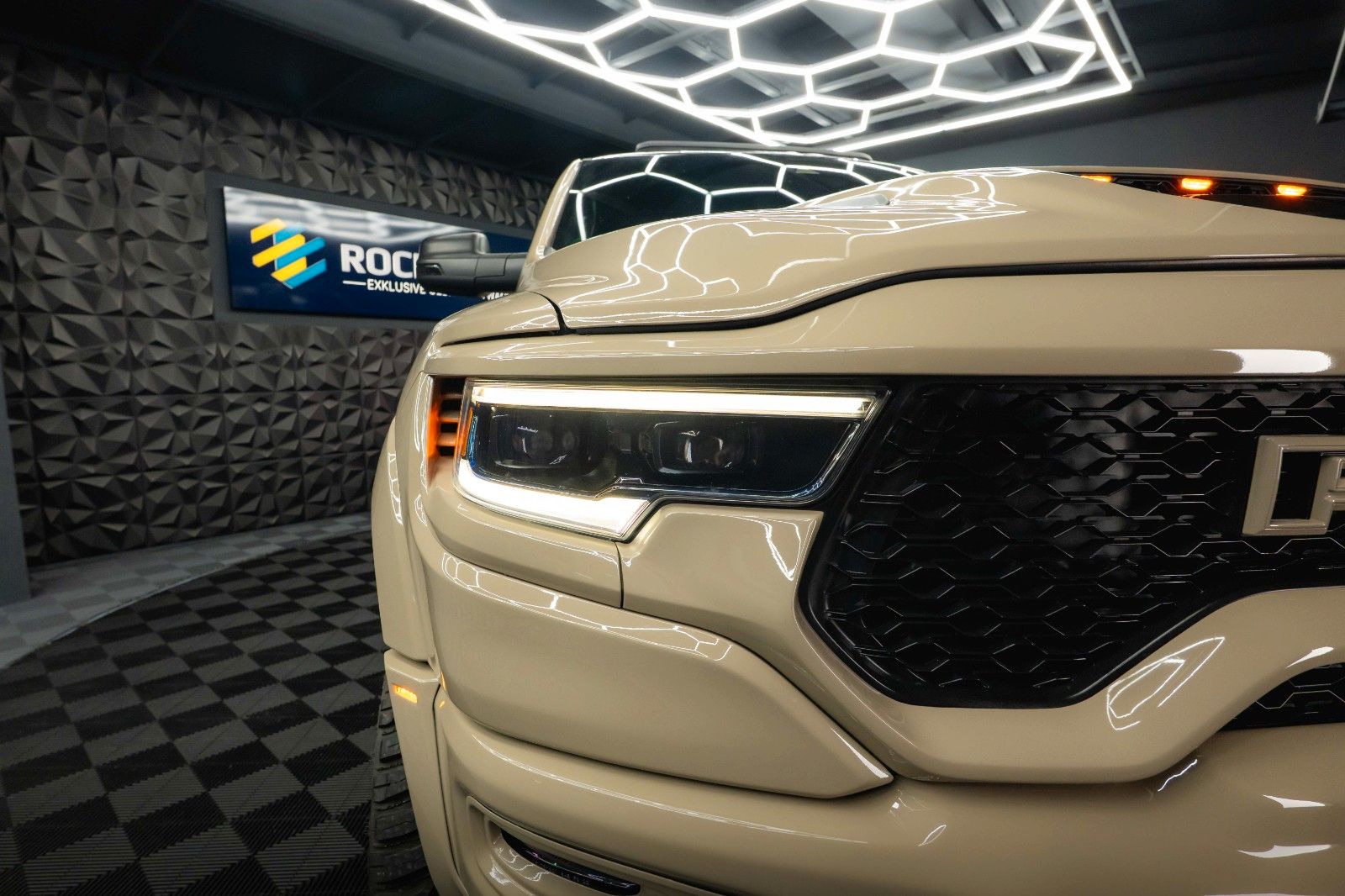 Fahrzeugabbildung Dodge RAM 6.4 V8 TRX SuperCharged 880PS *24 Zoll*Pano*