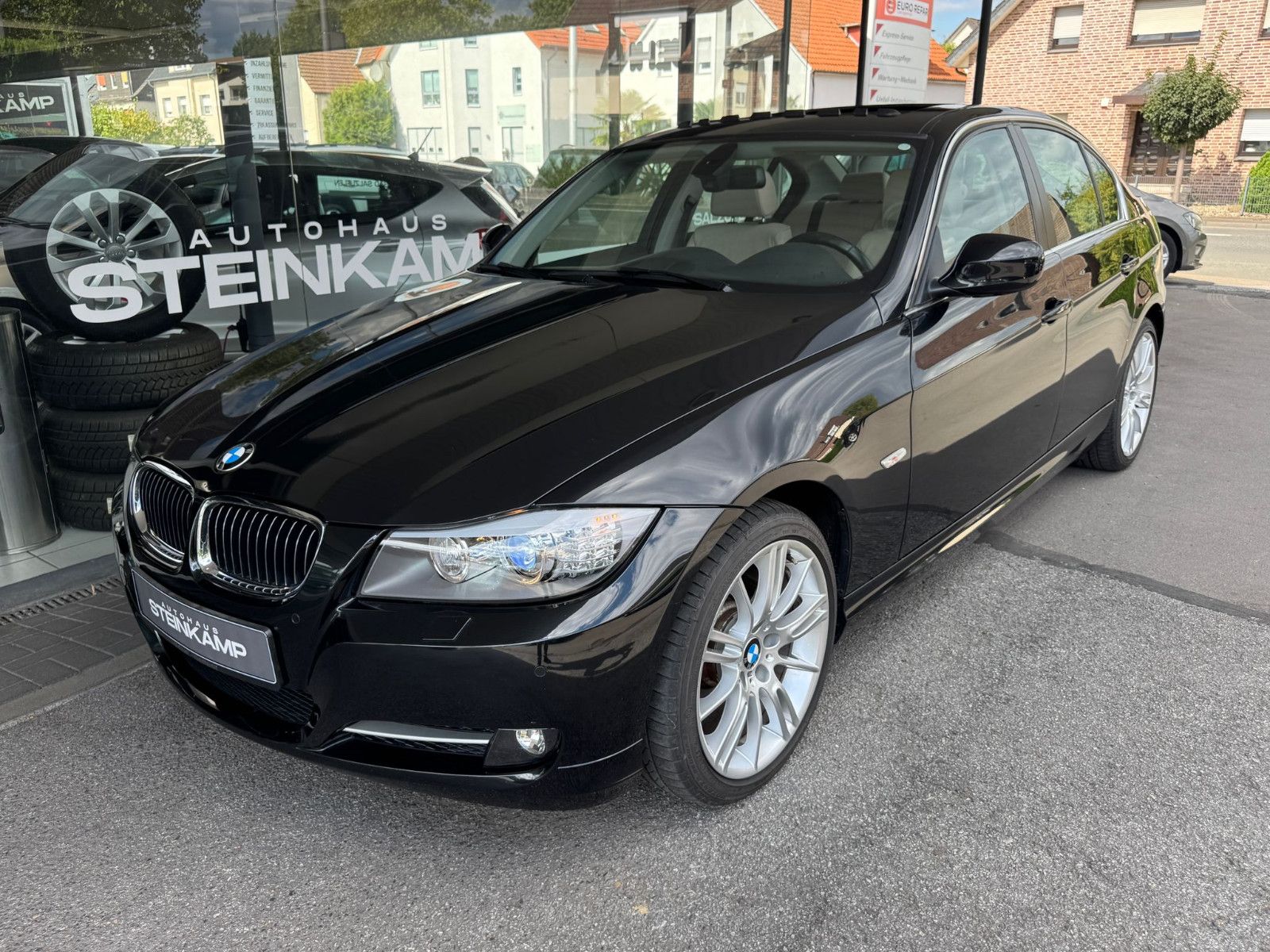 BMW 330i XDRIVE 272CH
