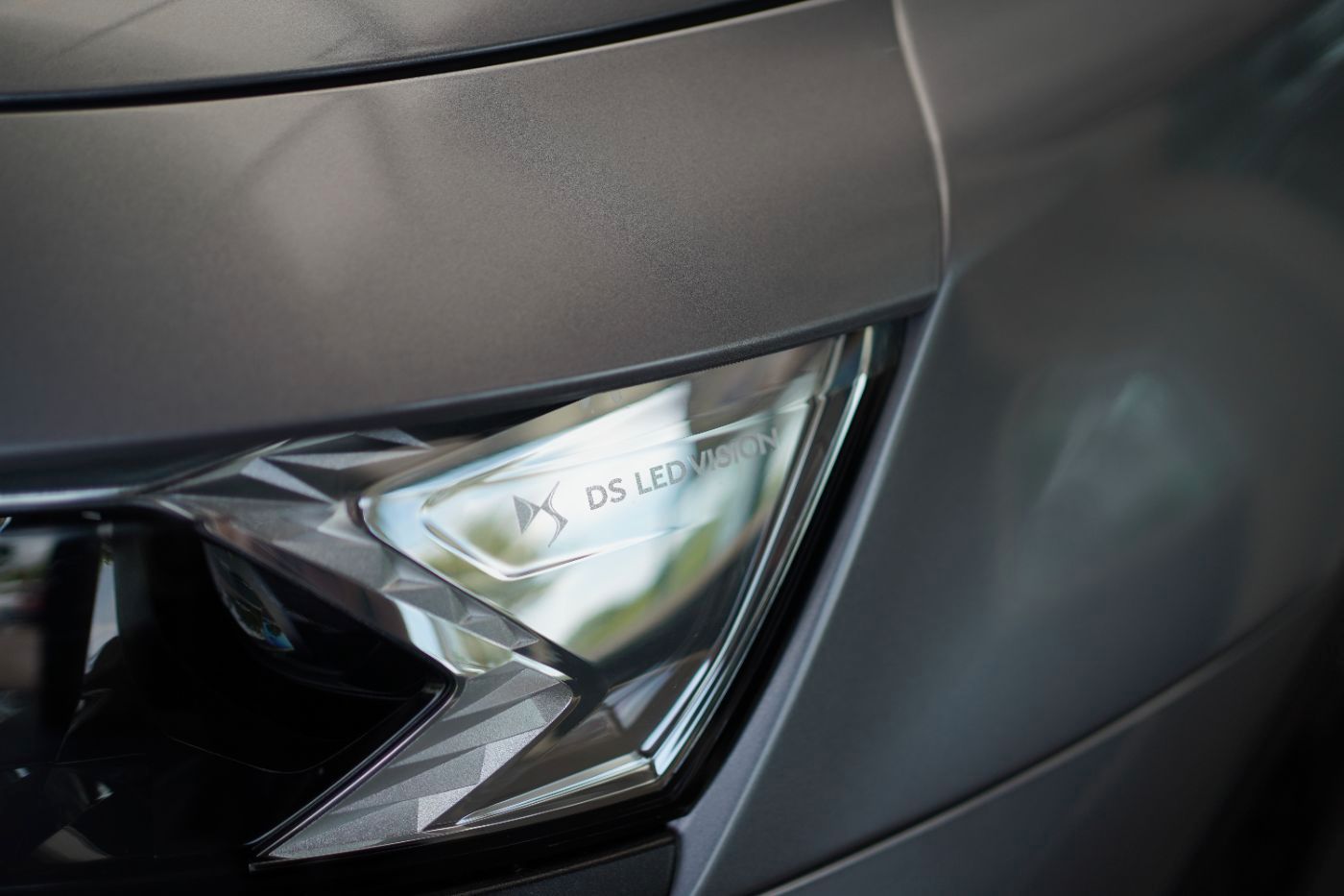Fahrzeugabbildung DS Automobiles DS7 Crossback E-Tense 225 Performance Line+ Foca