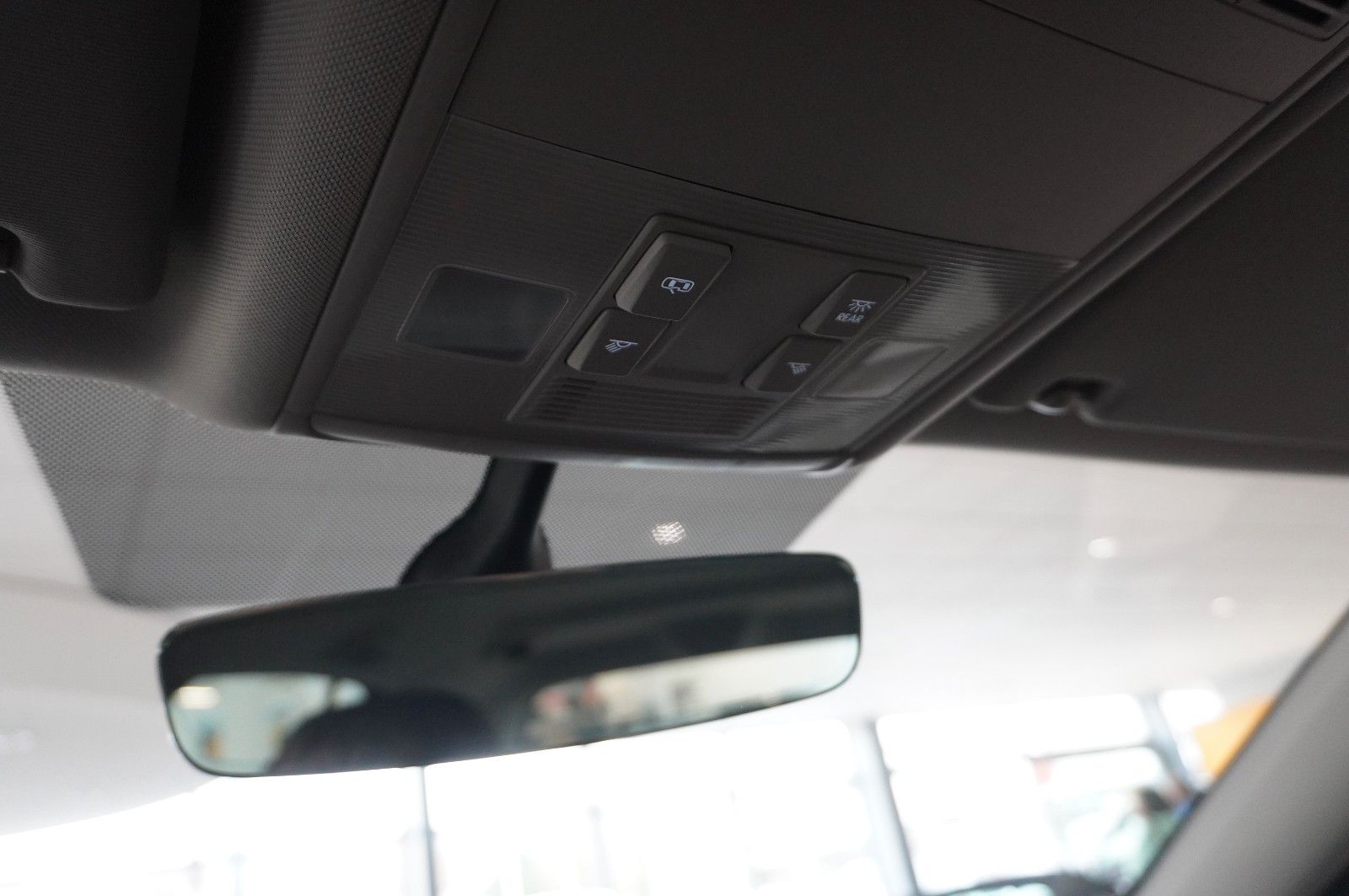 Fahrzeugabbildung Volkswagen Touran 2.0 TDI COMFORTLINE KLIMA/PDC/USB/ALU/BT