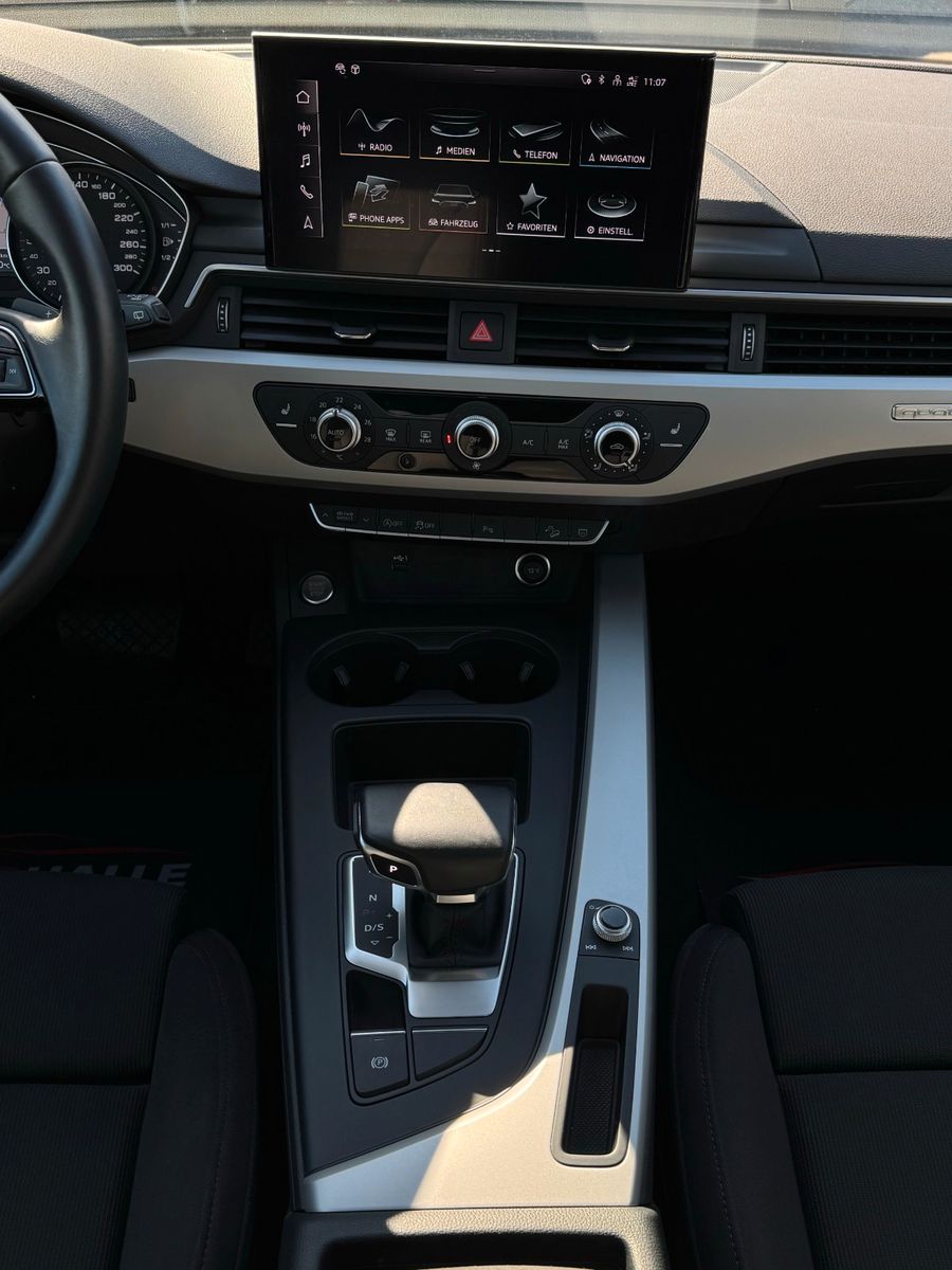 Fahrzeugabbildung Audi A4 Allroad 45 TFSI quattro Pano Temp. Navi SHZ