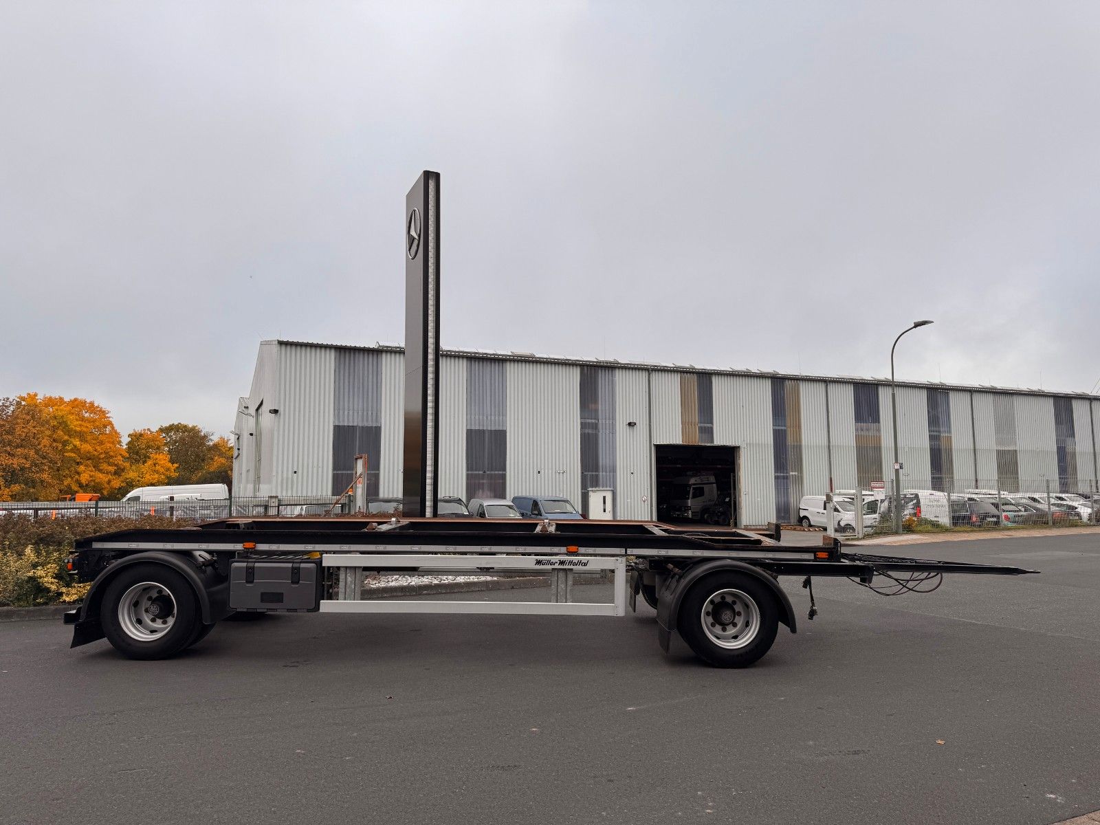 Fahrzeugabbildung Müller-Mitteltal RA-T 18,0 Containerfahrgestell