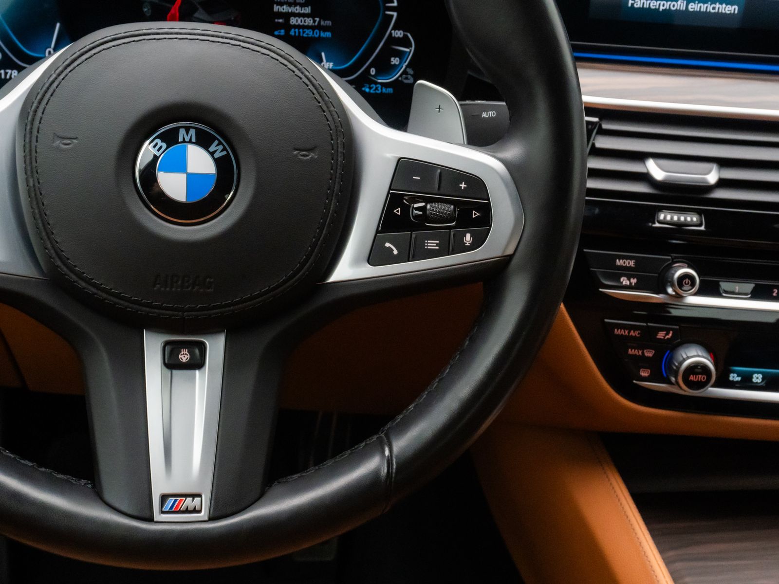 Fahrzeugabbildung BMW 545e xD M Sport 360° HUD H/K DAB AHK Komfort