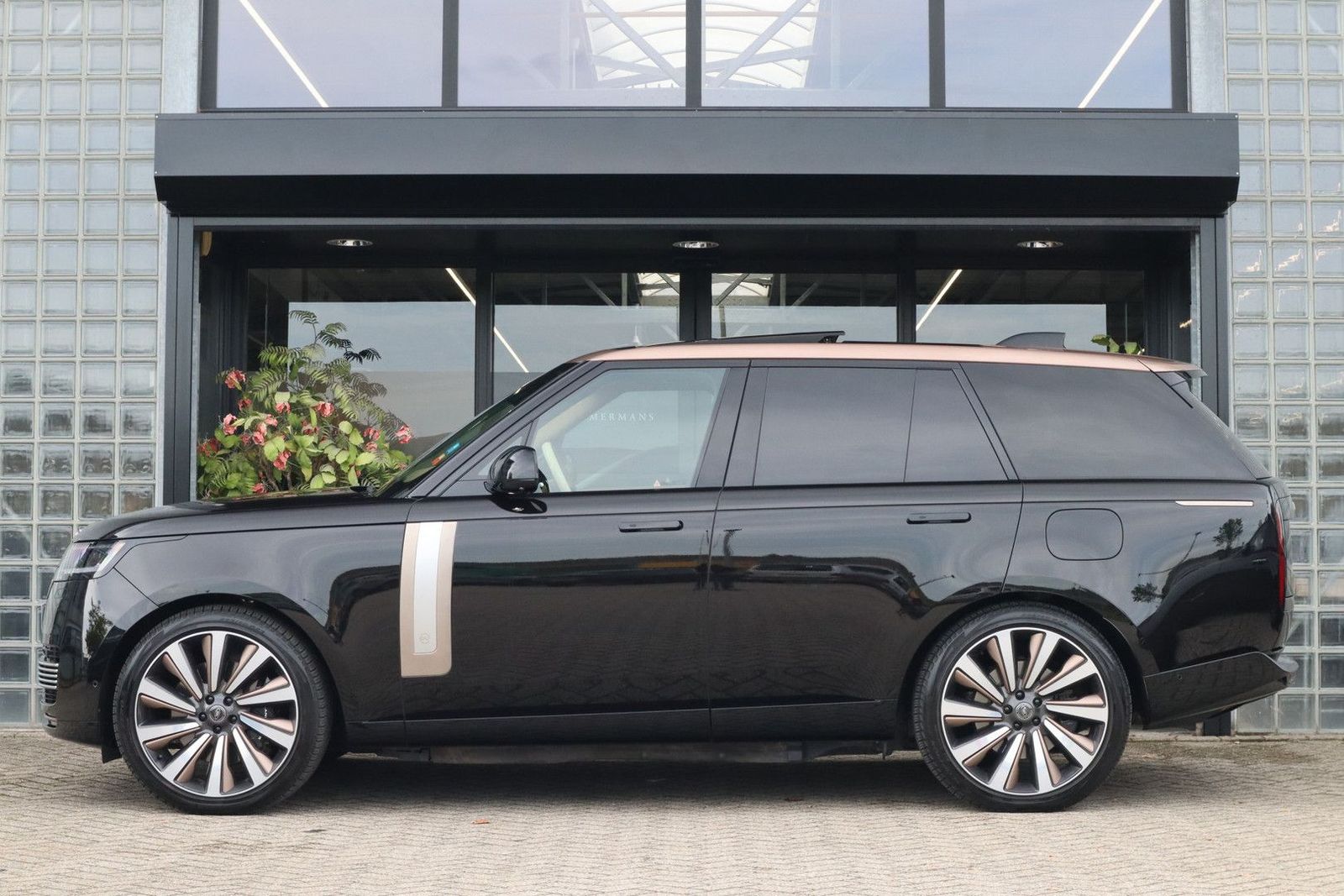 Land Rover Range Rover P550e SV | Meridian Signature Audio, imagem 3