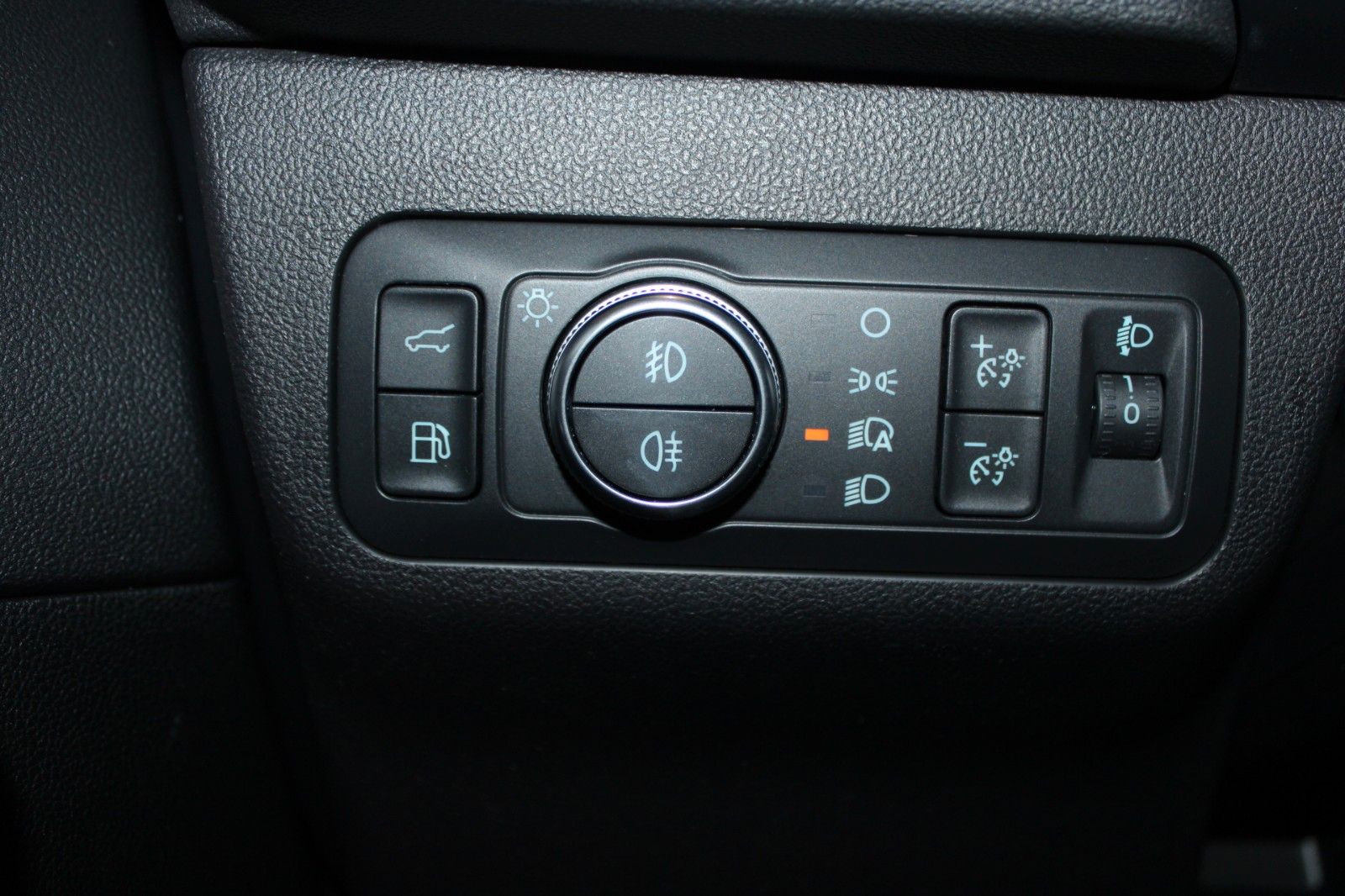 Fahrzeugabbildung Ford Kuga 2.5 PHEV ST-Line Aut. NAVI CAM WinterPaket