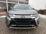 Mitsubishi Outlander Diamant Edition 2WD - Mitsubishi Outlander mit Benzin-Antrieb: Allradantrieb