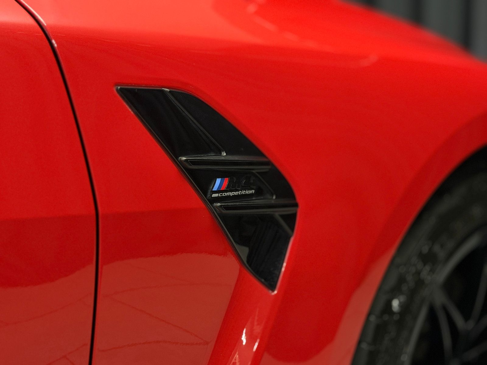 Fahrzeugabbildung BMW M4 Cabrio xDrive Competition|LASER|CARBON|HEAD-U