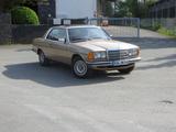 Mercedes-Benz Mercedes Benz 230 CE - Mercedes-Benz aus 1984: Coupé
