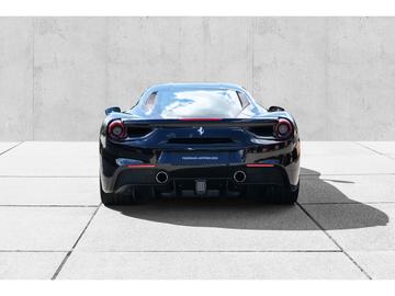 2015 Ferrari 488 GTB 照片 5