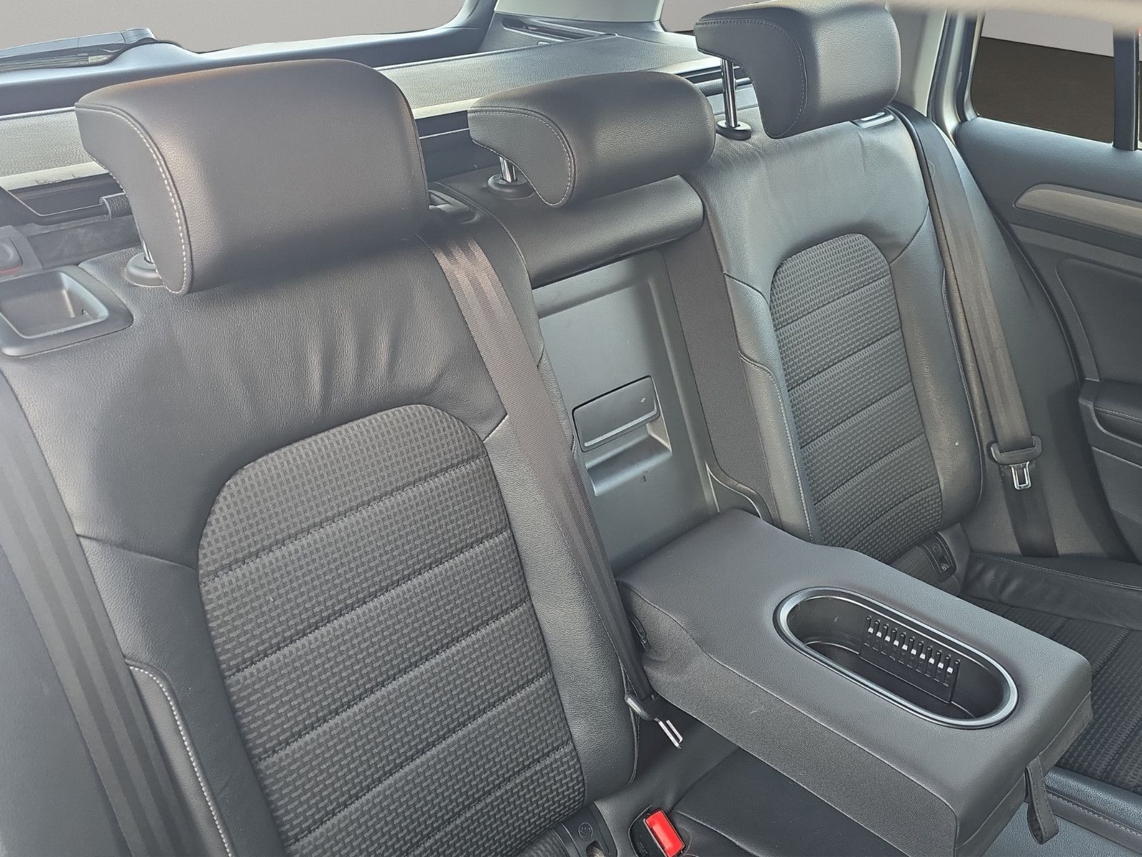 Fahrzeugabbildung Volkswagen Golf VII Variant 2.0 TDI Comfortline