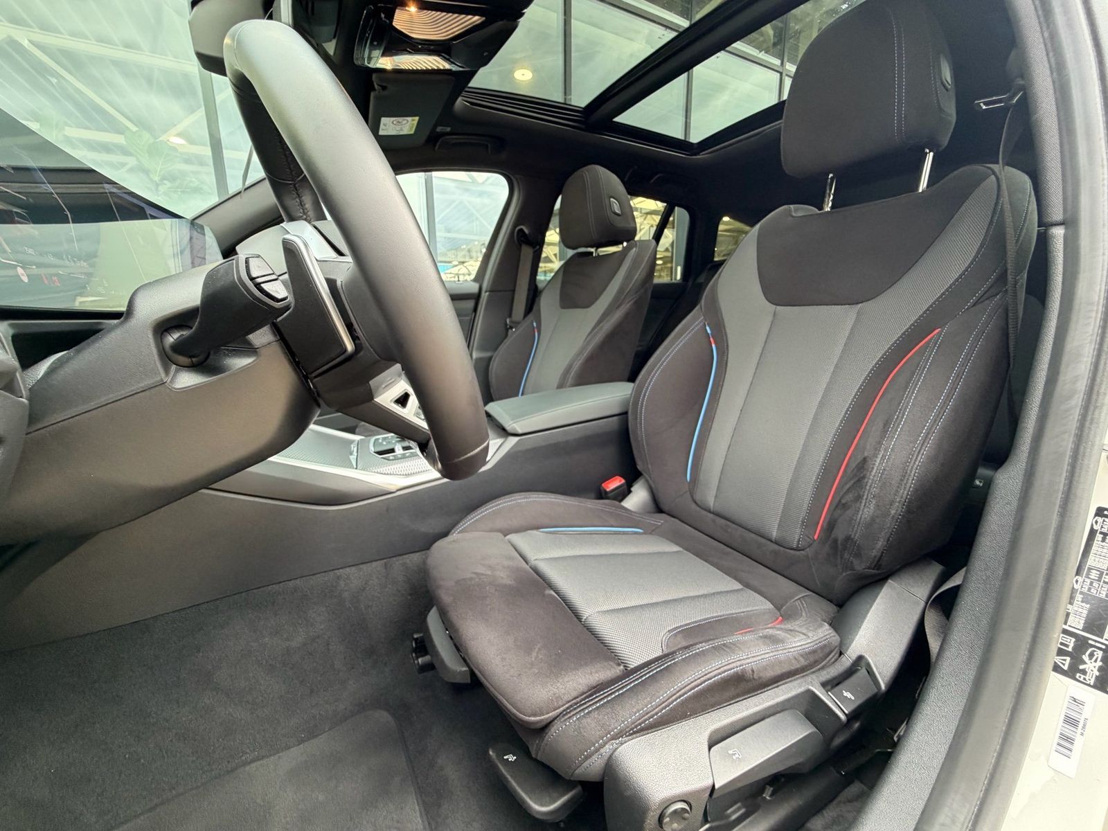 BMW 320d xDrive Tour M Sport Pano ACC AD-LED 360° 19 foto 5