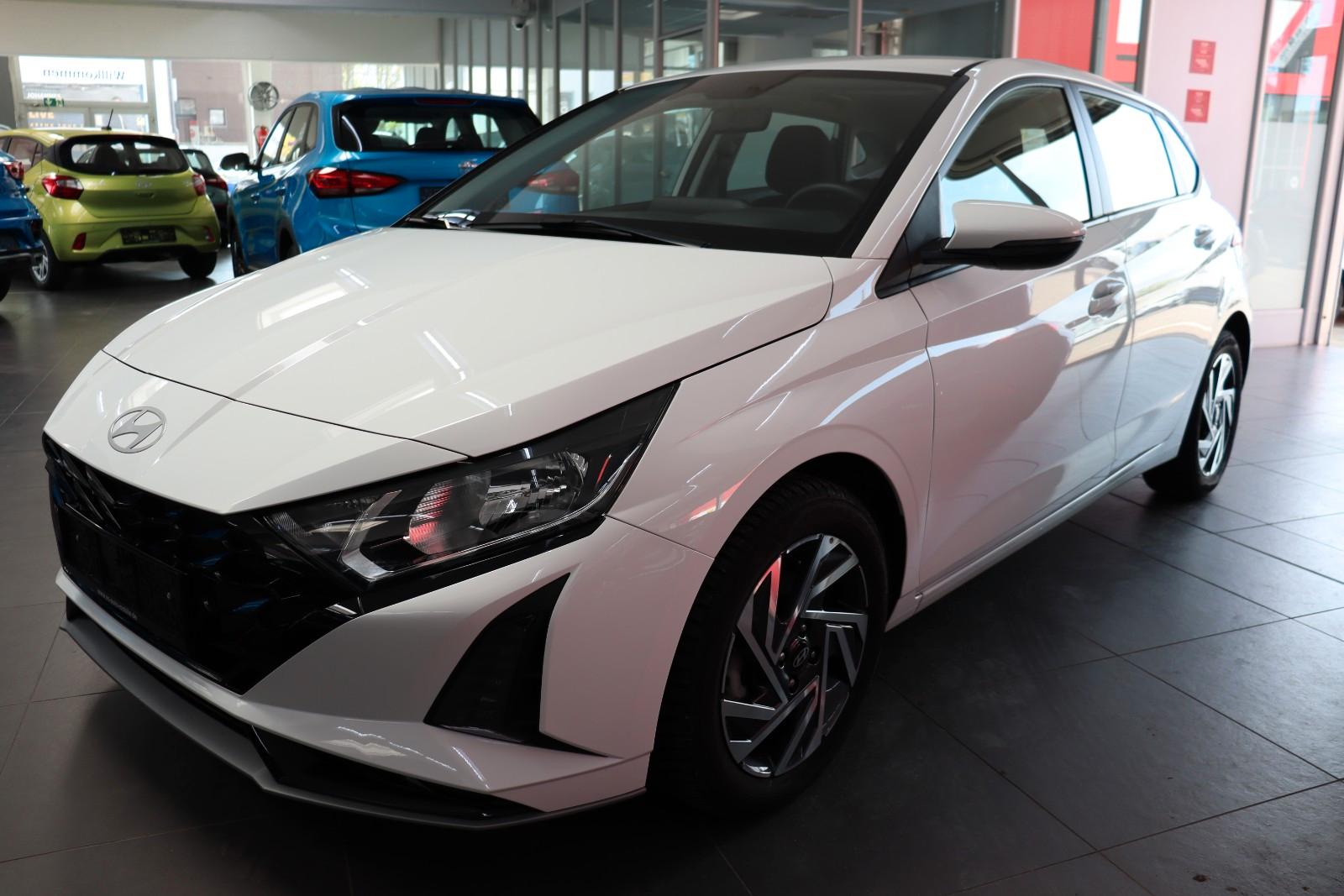 Hyundai i20 1.0 Trend Navi SHZ Alu R-Cam T-Mat