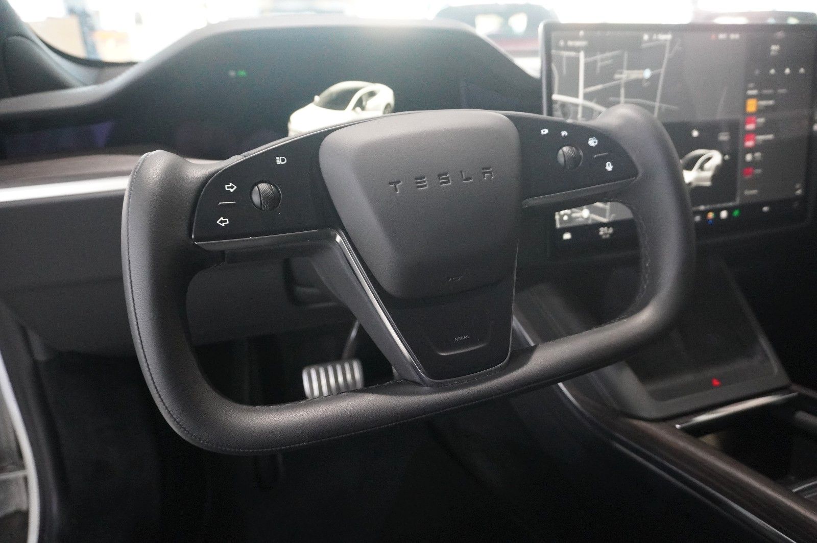 Fahrzeugabbildung Tesla Model S DUAL-MOTOR LONGRANGE NAVI/AMD/YOKE/LEDER