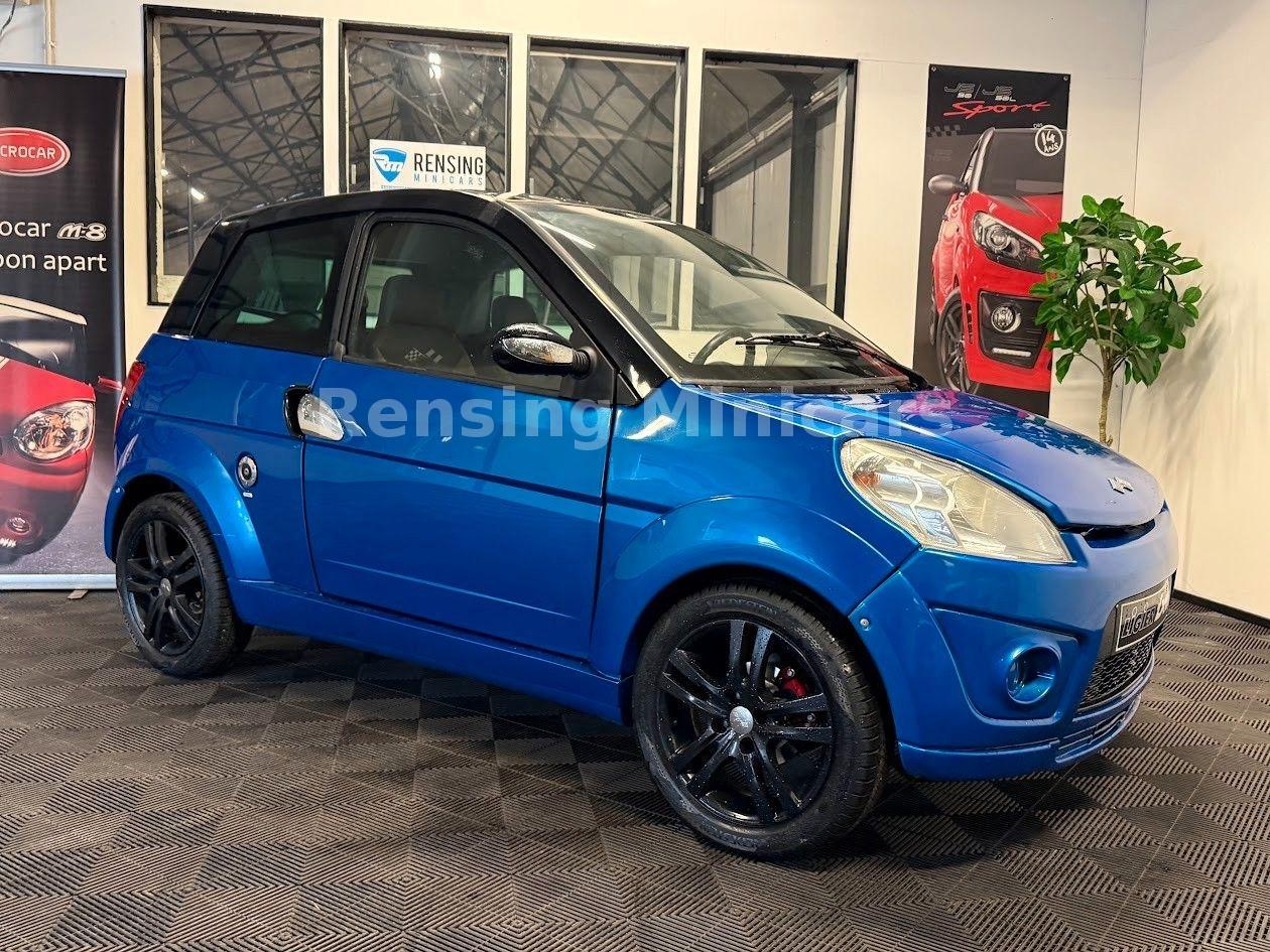 Ligier IXO Blue and Black Mopedauto Microcar 45 KM