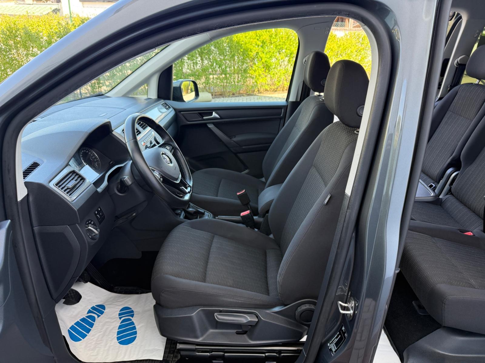 Volkswagen Caddy Maxi-7SITZER-1.HAND-150 PS