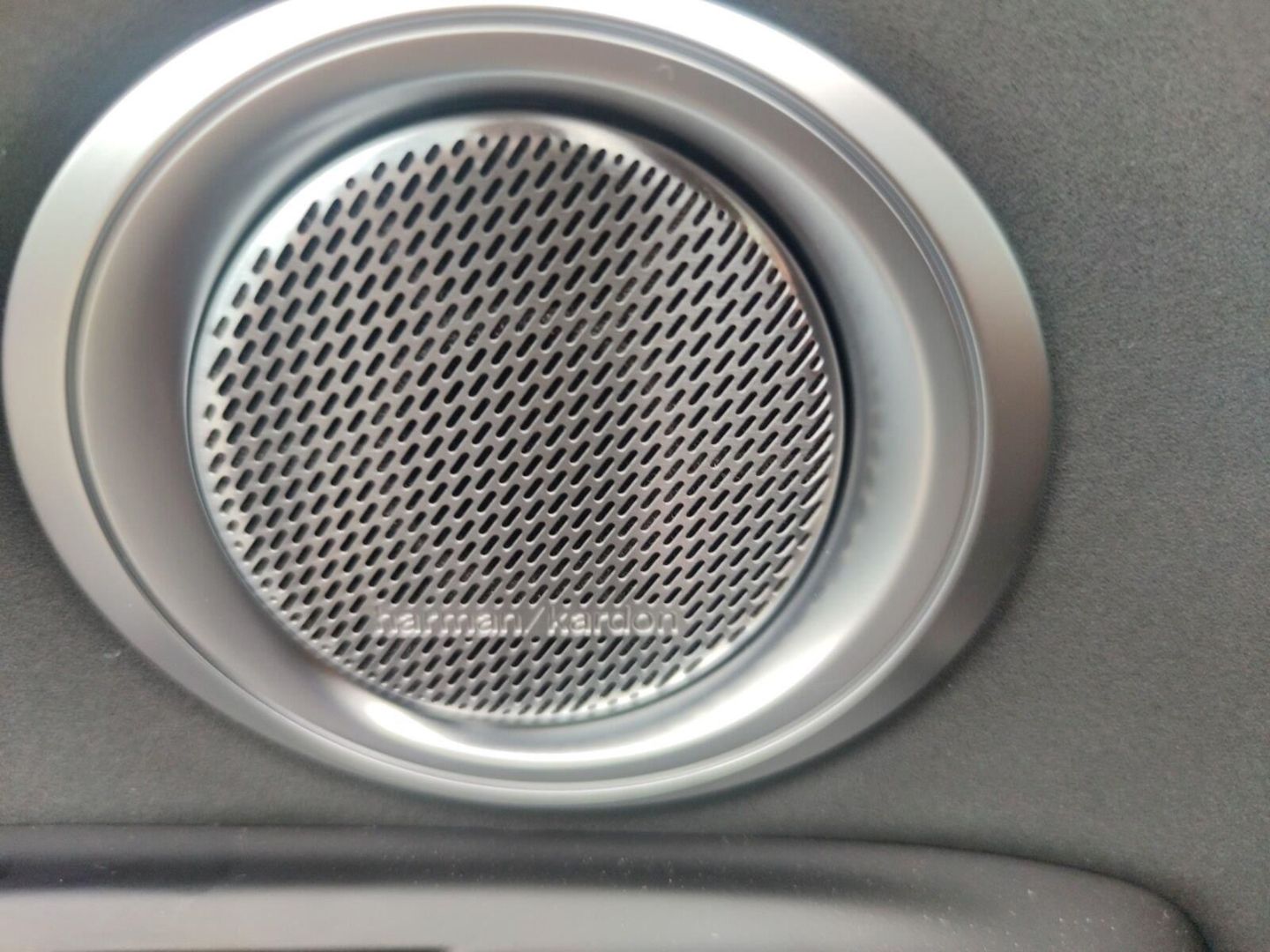 Fahrzeugabbildung Alfa Romeo Tonale Tributo Italiano 1.3 PHEV Q4 Harman Kardo