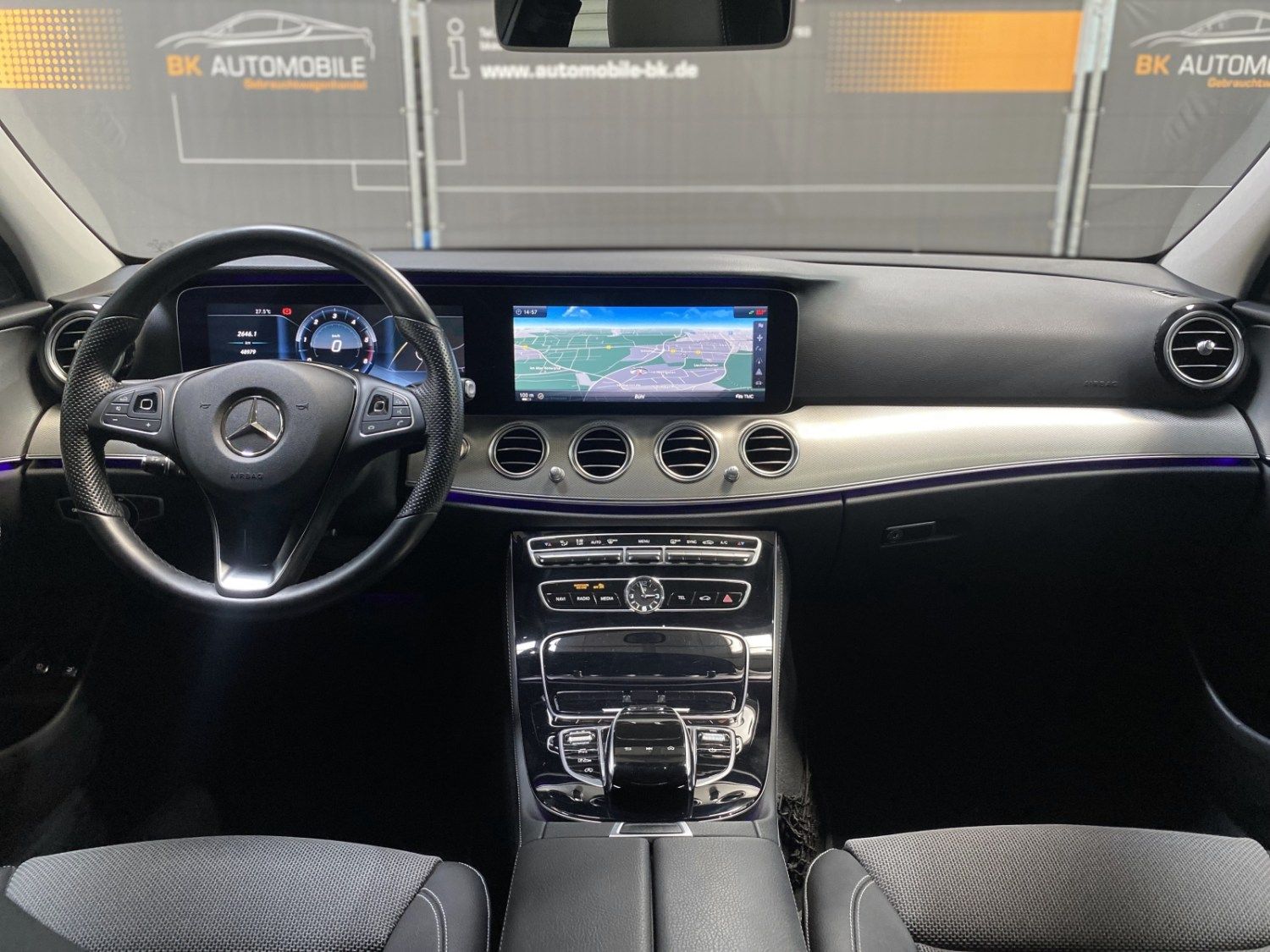 Fahrzeugabbildung Mercedes-Benz E 220 d Avantgarde#Wide#MultiB#360°#ACC#Navi