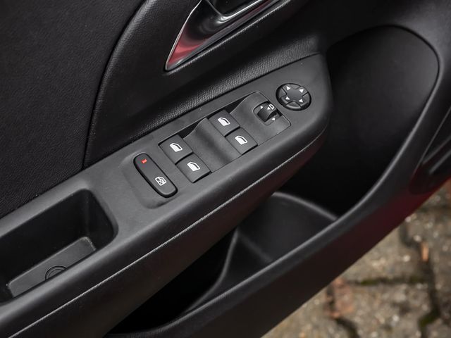 Opel Corsa F e GS Line Kamera OPC-Line-Paket LED