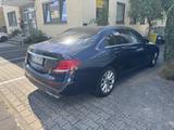 Mercedes-Benz E 220 d Autom. - - mit Diesel-Antrieb: Taxi