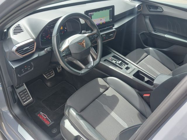 Leon *Sportstourer VZ/e-Hybrid /AHK-klappbar/LED