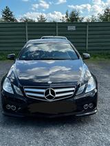 Mercedes-Benz E 200 Coupé E 200 CGI BlueEFFICIENCY AVANTG....
