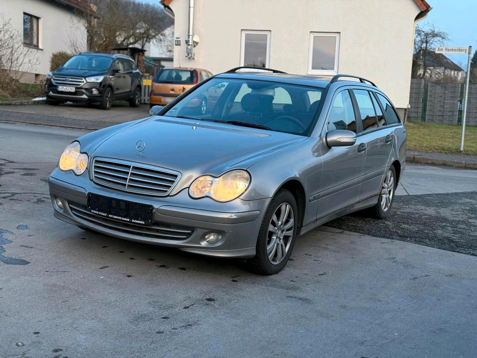 Mercedes-Benz C180 2004 — photo 8