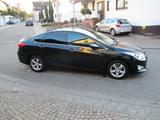 Hyundai i40 LIMOUSINE STYLE KAMERA - Hyundai i40 mit Benzin-Antrieb: Limousine